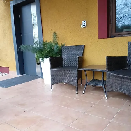 Pod Kasztanami Blisko A2 * Baranow (Grodzisk Mazowiecki)
