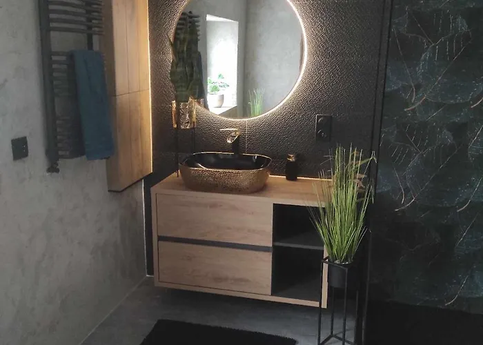 Pod Kasztanami Blisko A2 Apartment *